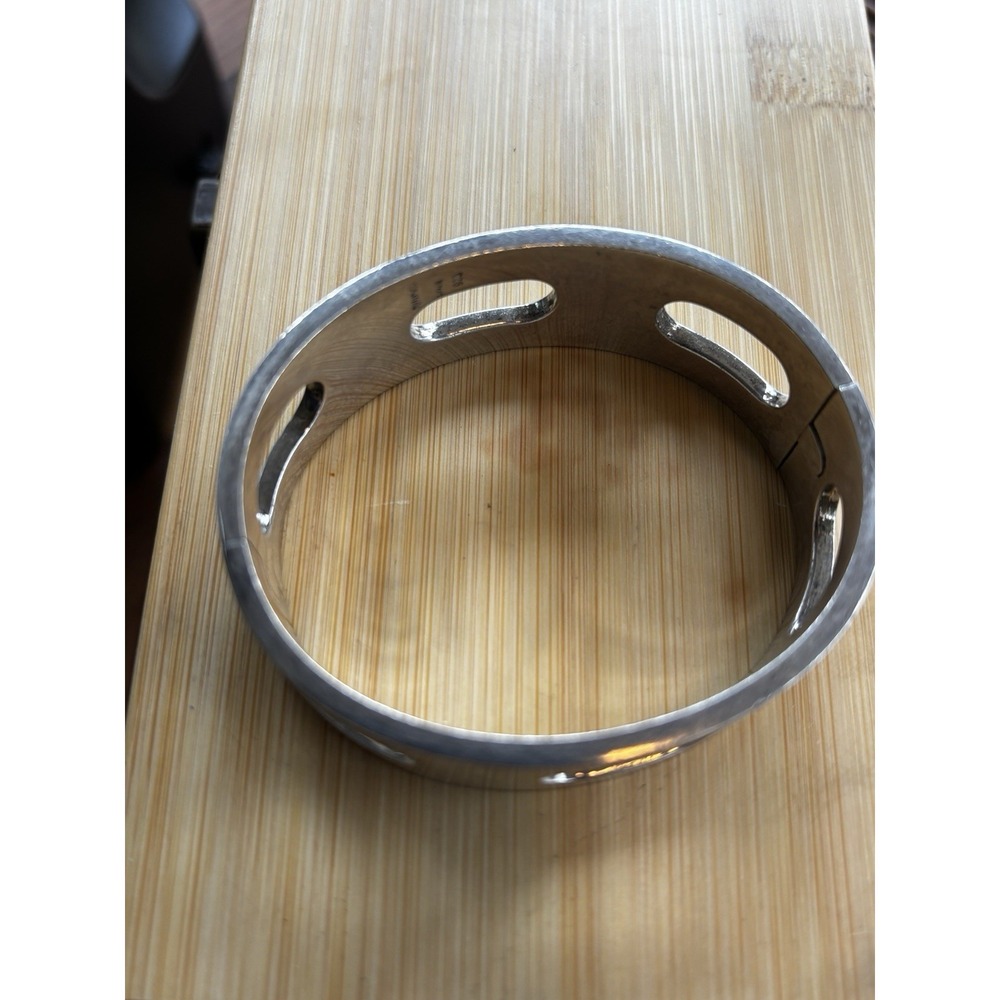 Solid Sterling Silver Hinged Bangle Bracelet 72.2… - image 8